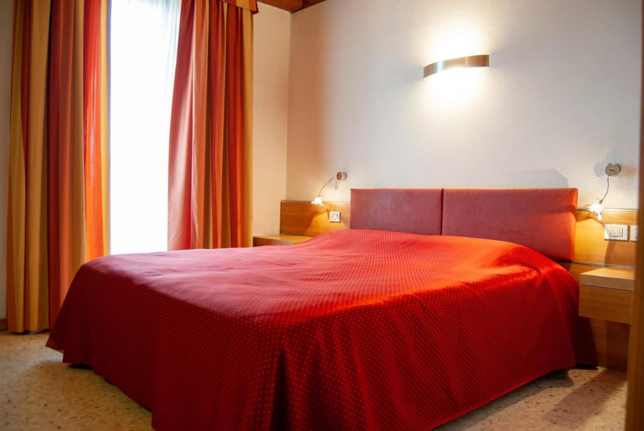 Agriturismo Antico Splendore Villa Pullir Екстериор снимка