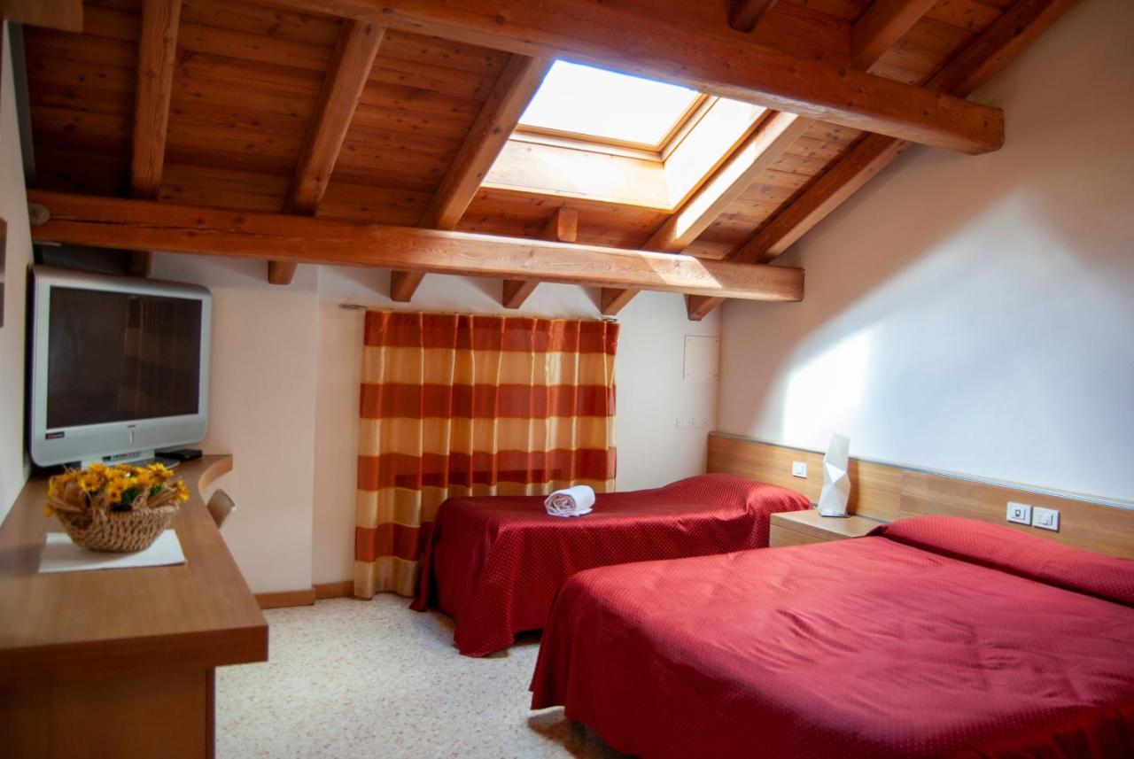 Agriturismo Antico Splendore Villa Pullir Екстериор снимка