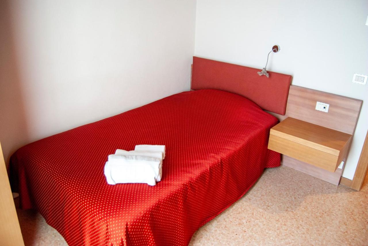 Agriturismo Antico Splendore Villa Pullir Екстериор снимка